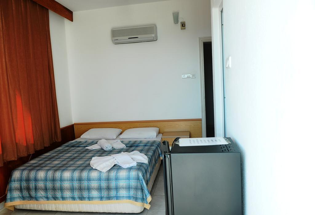 Kleopatra Beach Yildiz Hotel Аланя Екстериор снимка