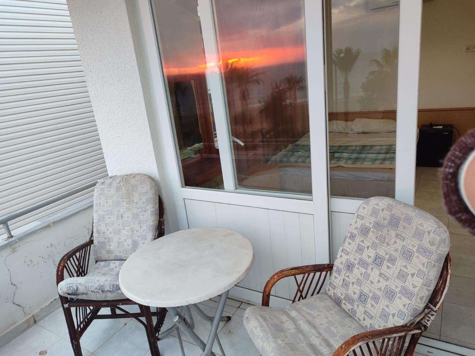 Kleopatra Beach Yildiz Hotel Аланя Екстериор снимка