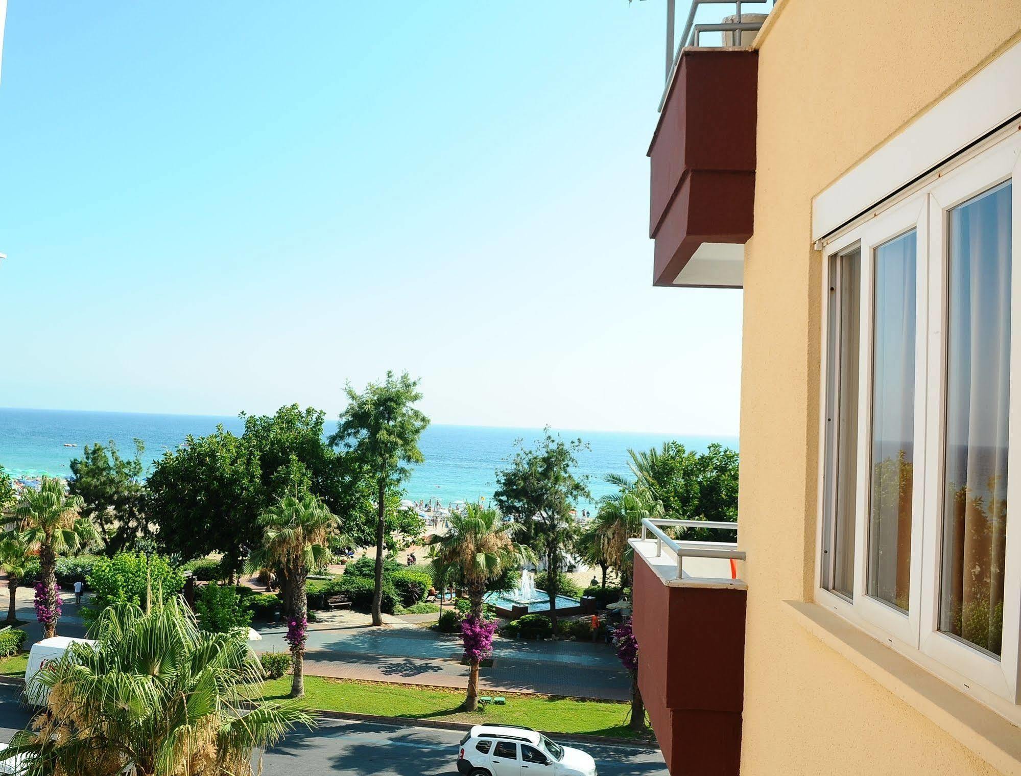 Kleopatra Beach Yildiz Hotel Аланя Екстериор снимка