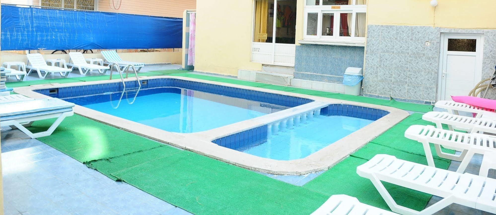 Kleopatra Beach Yildiz Hotel Аланя Екстериор снимка